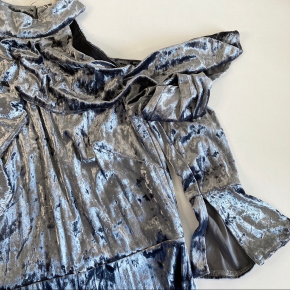 NWT Nasty Gal OML Metallic Silver Velvet Romper - Picture 5 of 11